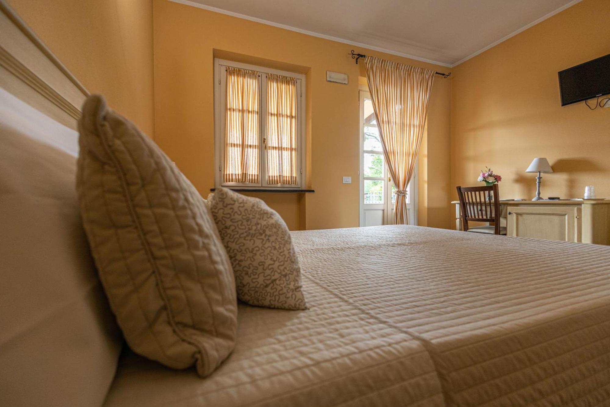 Albergo La Luna سارزانا المظهر الخارجي الصورة